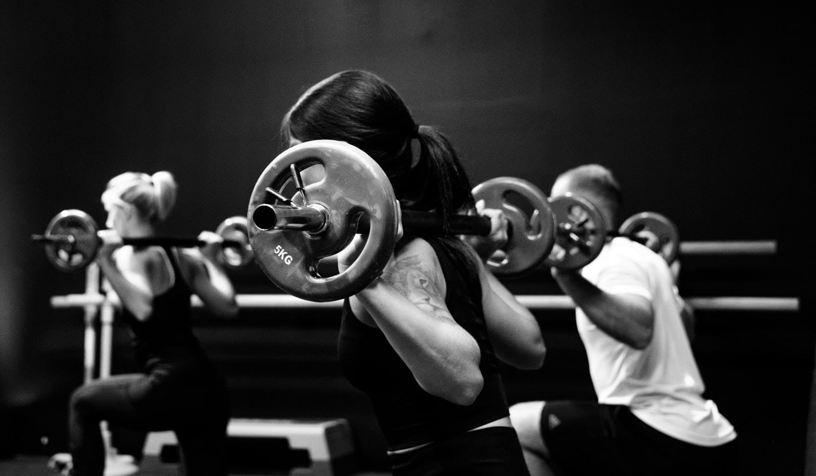 Gym & Fitness members together